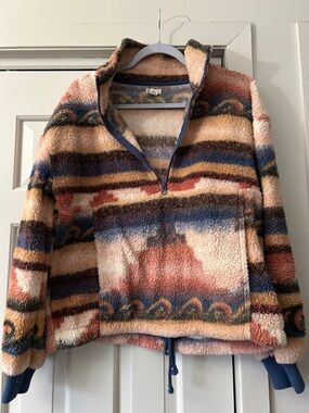 Billabong Cream & Navy Sherpa Pullover with Multi-Tone Pattern